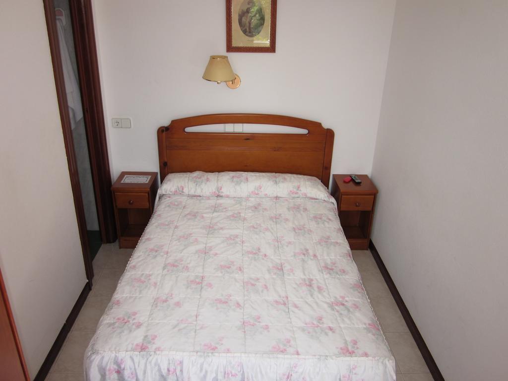 נוחה Habitaciones Lopez Azcona חדר תמונה