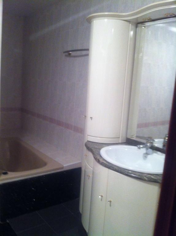 נוחה Habitaciones Lopez Azcona מראה חיצוני תמונה