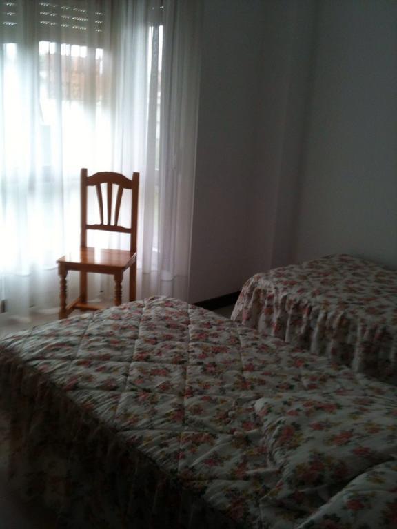 נוחה Habitaciones Lopez Azcona מראה חיצוני תמונה